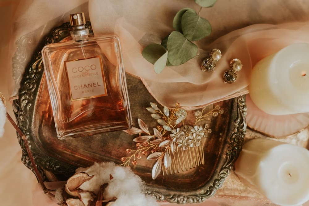 Perfumista: A Guide to Fragrances and Fragrance Enthusiasts